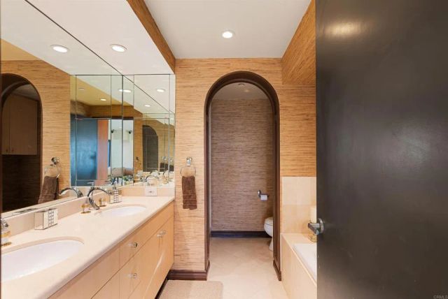 200 Harbor Dr 1502, San Diego, CA 92101