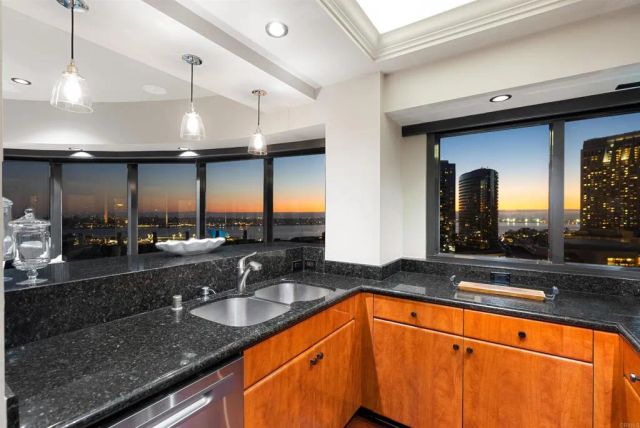 200 Harbor Dr 1502, San Diego, CA 92101