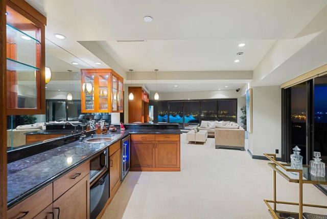 200 Harbor Dr 1502, San Diego, CA 92101