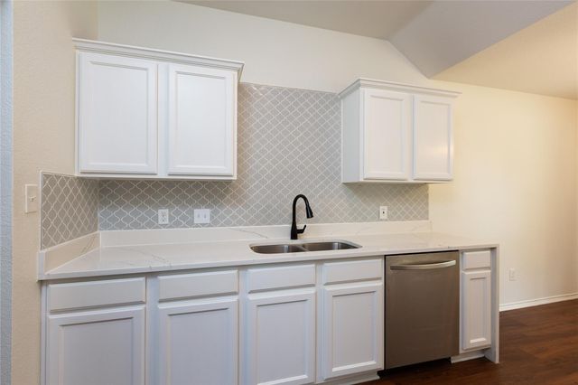 2571 Georgian DR, Georgetown, TX 78626