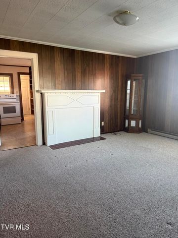 709 South 2nd Street, Elizabethton, TN 37643