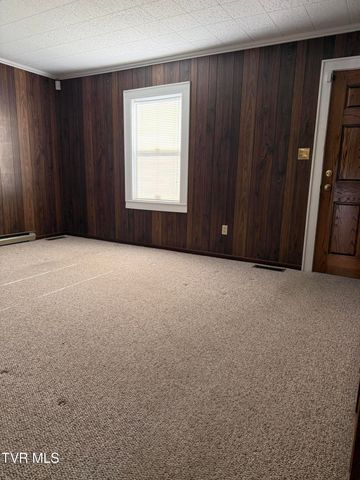 709 South 2nd Street, Elizabethton, TN 37643