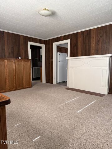 709 South 2nd Street, Elizabethton, TN 37643