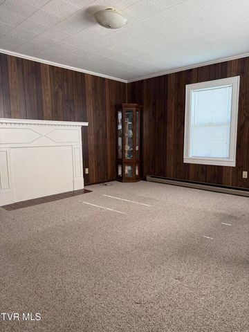 709 South 2nd Street, Elizabethton, TN 37643