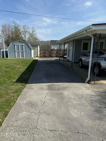 709 South 2nd Street, Elizabethton, TN 37643