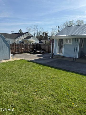 709 South 2nd Street, Elizabethton, TN 37643