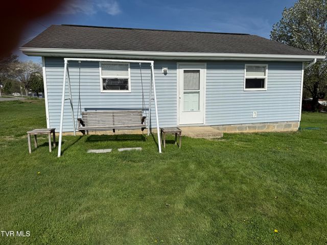 709 South 2nd Street, Elizabethton, TN 37643