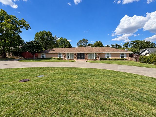 6545 Lyndon B Johnson Freeway, Dallas, TX 75240