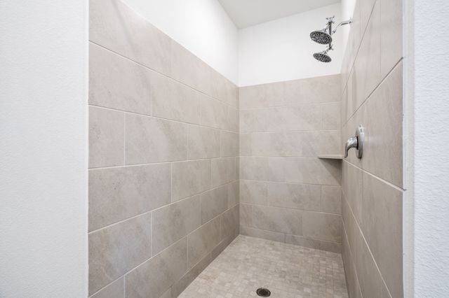 318 Sedalia Trail, Justin, TX 76247