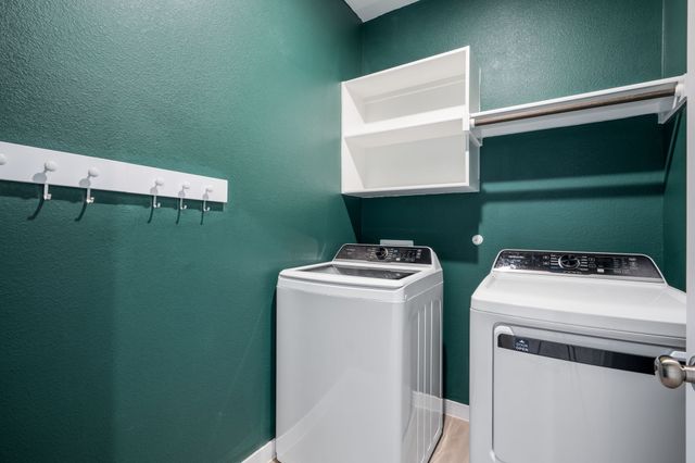 318 Sedalia Trail, Justin, TX 76247