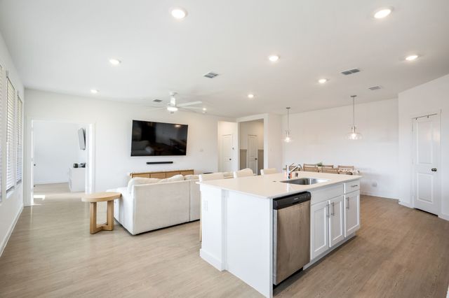 318 Sedalia Trail, Justin, TX 76247
