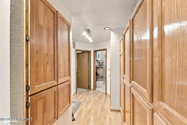 4627 Hiland Road, Eagle River, AK 99577