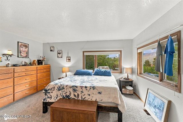 4627 Hiland Road, Eagle River, AK 99577