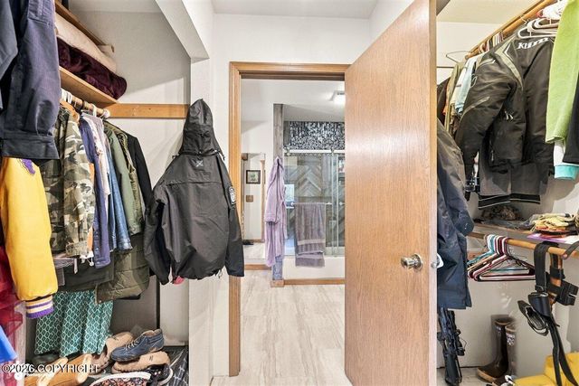 4627 Hiland Road, Eagle River, AK 99577