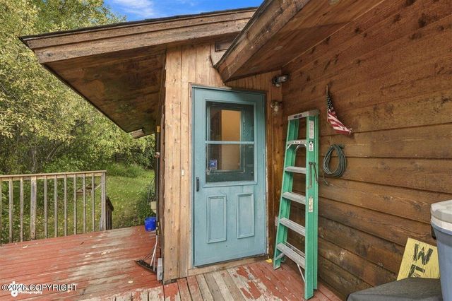 4627 Hiland Road, Eagle River, AK 99577