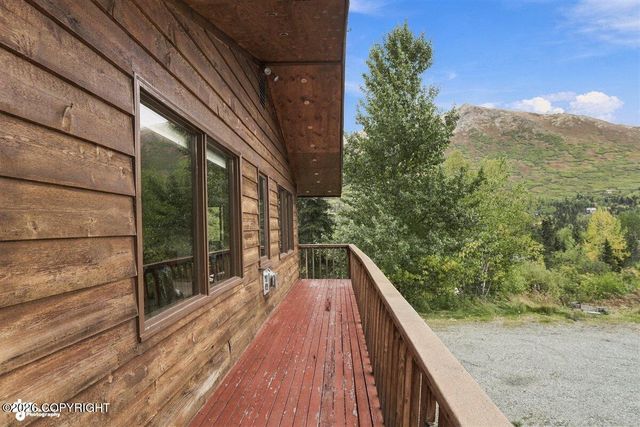 4627 Hiland Road, Eagle River, AK 99577