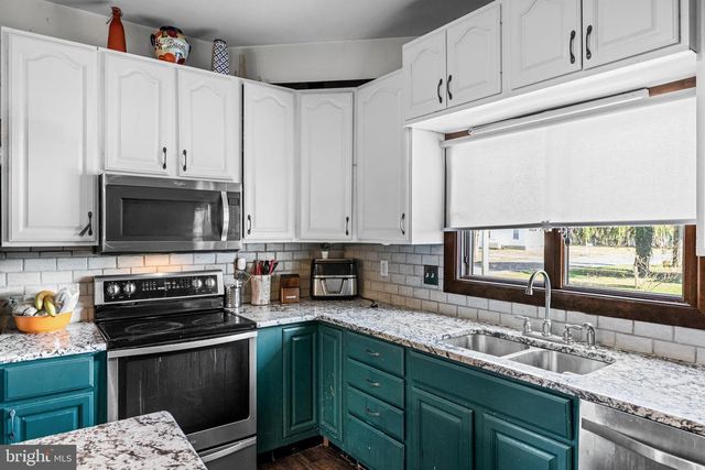 243 PALATINE RD, Pittsgrove, NJ 08318