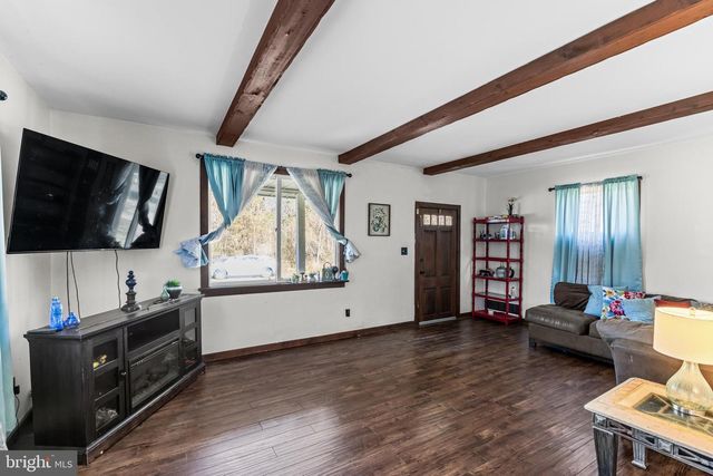 243 PALATINE RD, Pittsgrove, NJ 08318