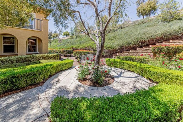 28519 Herrera Street, Valencia, CA 91354
