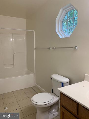 5061 BAYSIDE RD, Chesapeake Beach, MD 20732