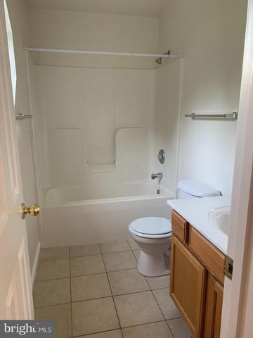 5061 BAYSIDE RD, Chesapeake Beach, MD 20732