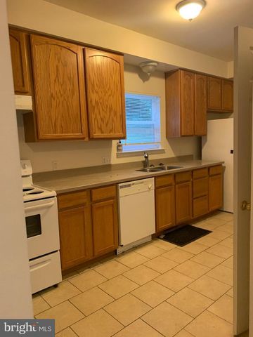 5061 BAYSIDE RD, Chesapeake Beach, MD 20732