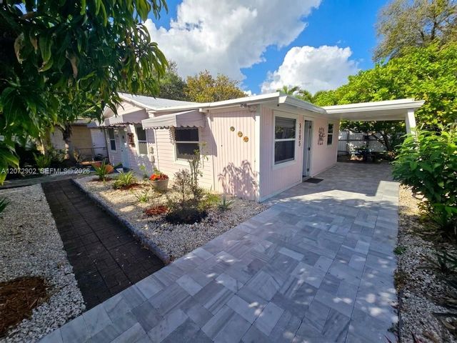 3085 SW & 3083 17th Street, Miami, FL 33145