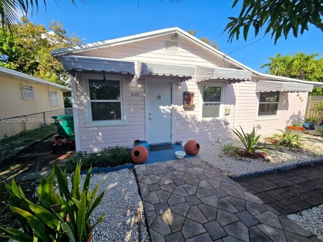 3085 SW & 3083 17th Street, Miami, FL 33145