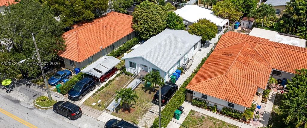 3085 SW & 3083 17th Street, Miami, FL 33145