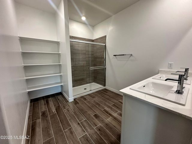 5438 W Summer View Drive, Marana, AZ 85658