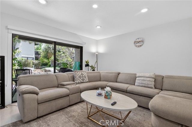 60 Orange Blossom, Irvine, CA 92618