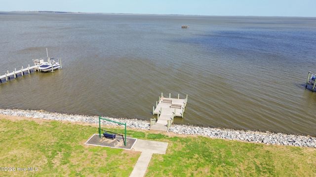 118 Bayside Drive, Moyock, NC 27958