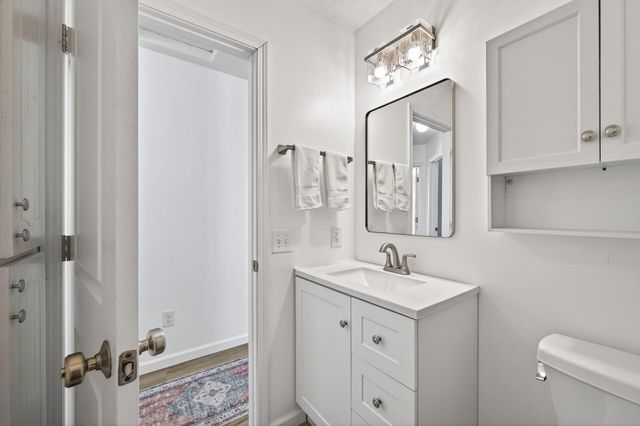 531 Nelson Lane, Center City, MN 55012