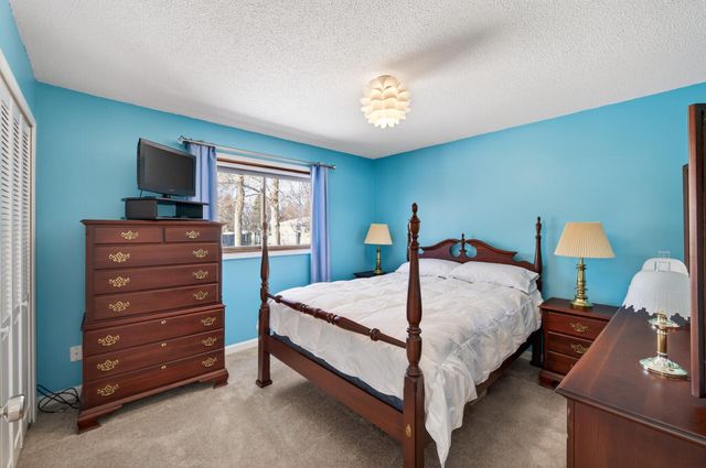 531 Nelson Lane, Center City, MN 55012