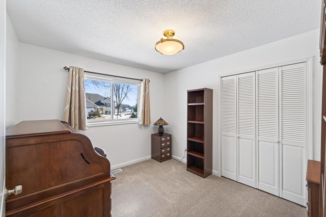 531 Nelson Lane, Center City, MN 55012