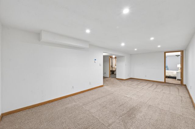 531 Nelson Lane, Center City, MN 55012