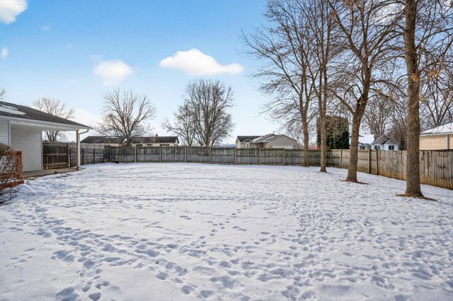 531 Nelson Lane, Center City, MN 55012