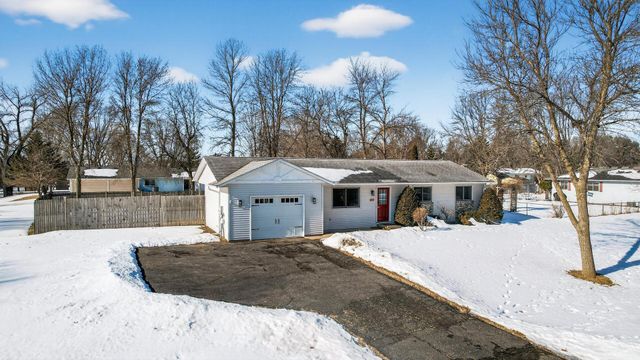 531 Nelson Lane, Center City, MN 55012