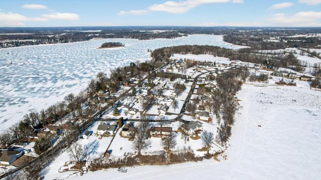 531 Nelson Lane, Center City, MN 55012