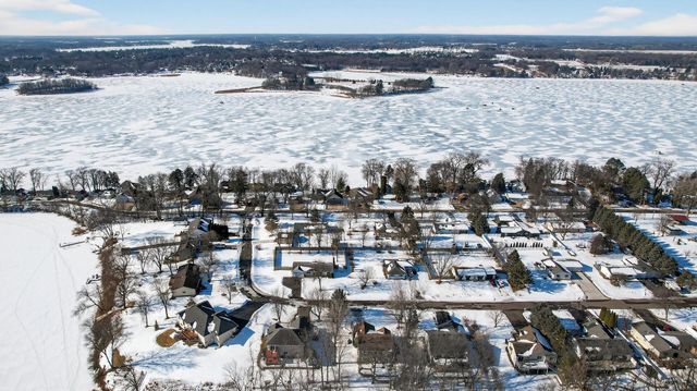 531 Nelson Lane, Center City, MN 55012