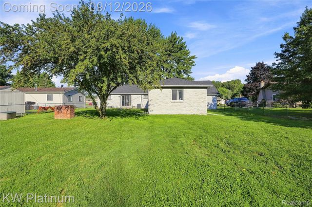 48008 Forbes Drive, Chesterfield Township, MI 48047