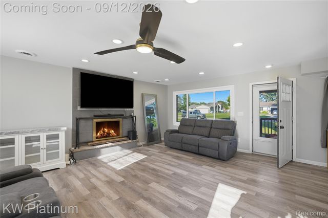 48008 Forbes Drive, Chesterfield Township, MI 48047