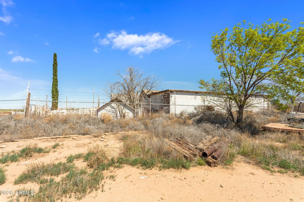 Image 14 of property listing at 3819 W GLEESON Road -, Elfrida, AZ 85610