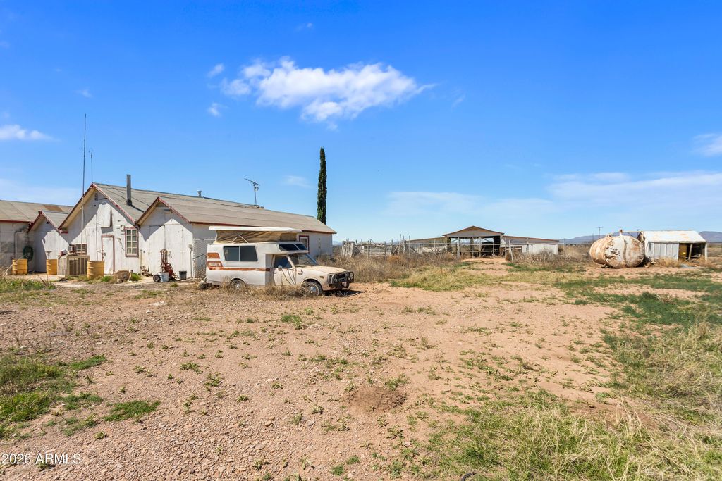 Image 31 of property listing at 3819 W GLEESON Road -, Elfrida, AZ 85610