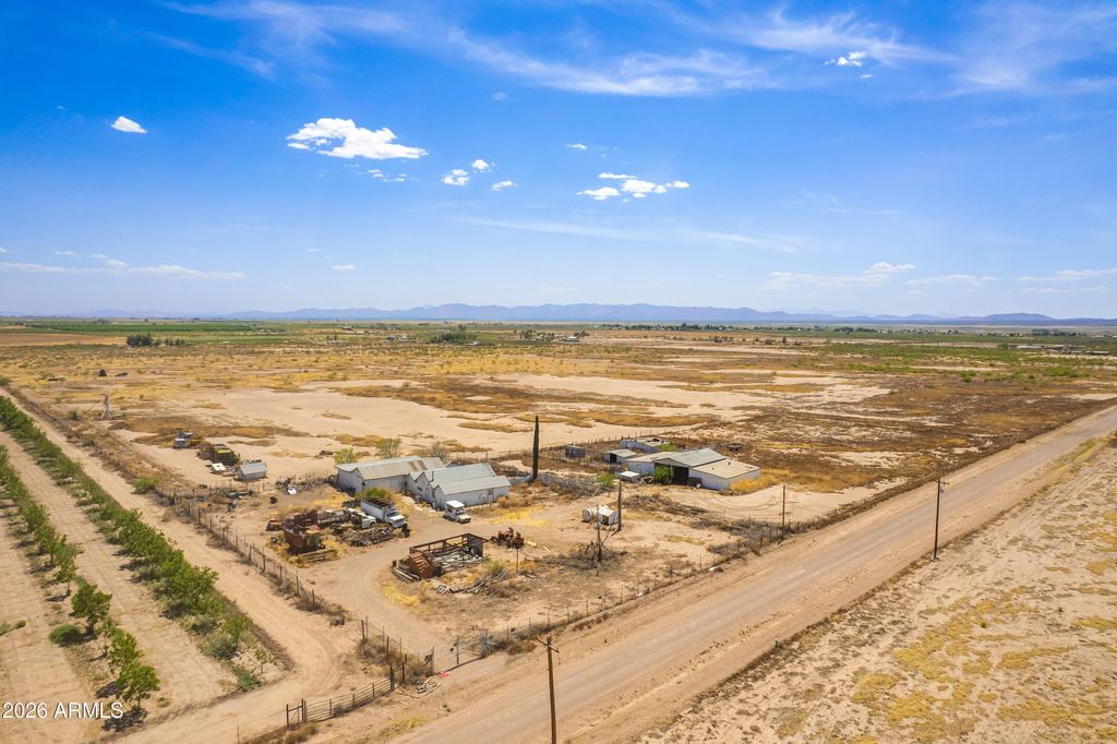 Image 8 of property listing at 3819 W GLEESON Road -, Elfrida, AZ 85610