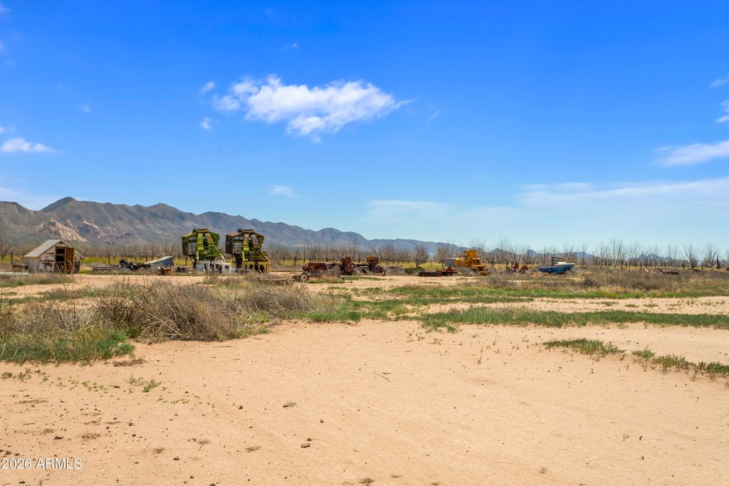 Image 9 of property listing at 3819 W GLEESON Road -, Elfrida, AZ 85610