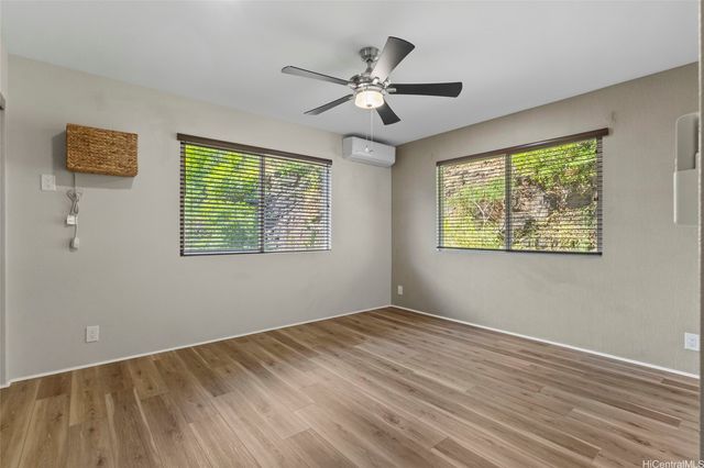 94-536 Koaleo Street A, Waipahu, HI 96797