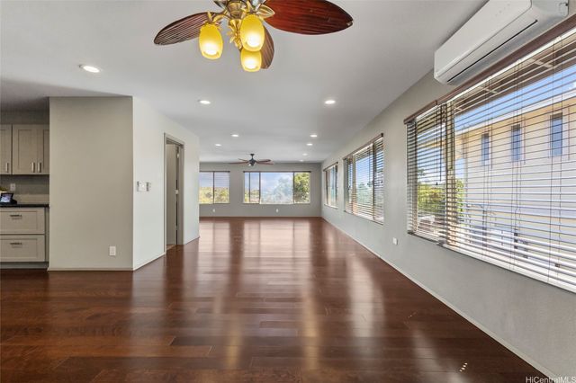 94-536 Koaleo Street A, Waipahu, HI 96797