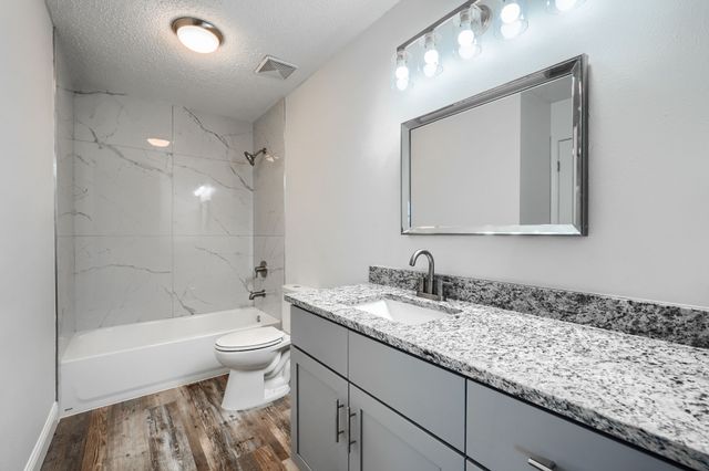 557 Trailcrest Drive, Garland, TX 75043