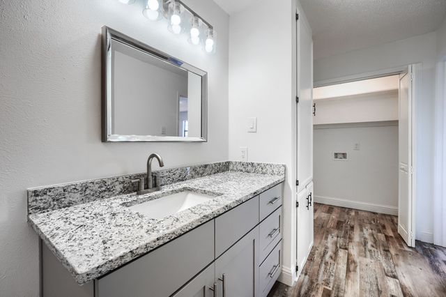 557 Trailcrest Drive, Garland, TX 75043